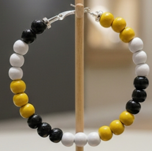 Rasta hoop earrings, African Earrings with wooden beads, Large hoop - Picture 2 of 8